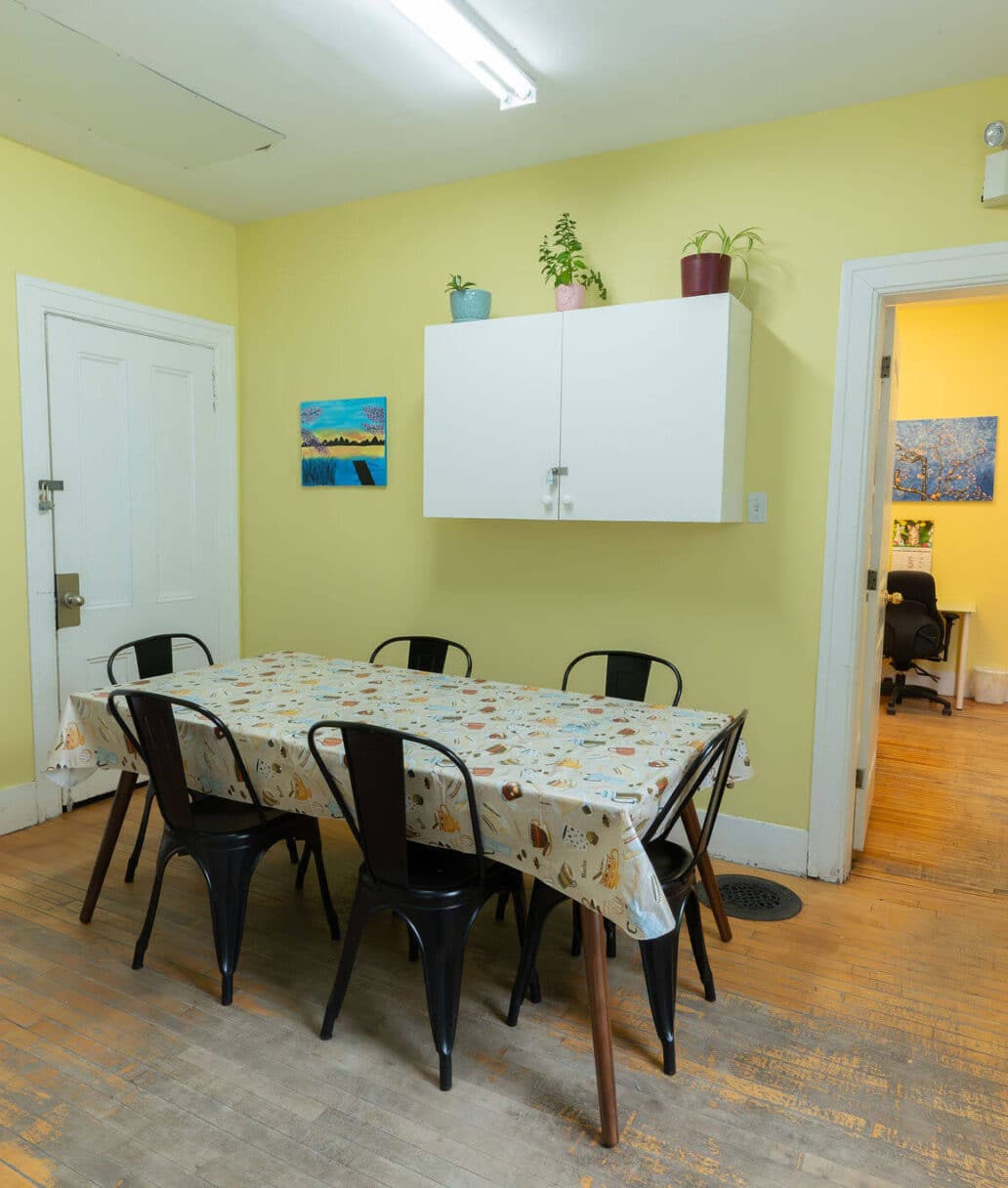 Grace House: A dining area featuring a six person table